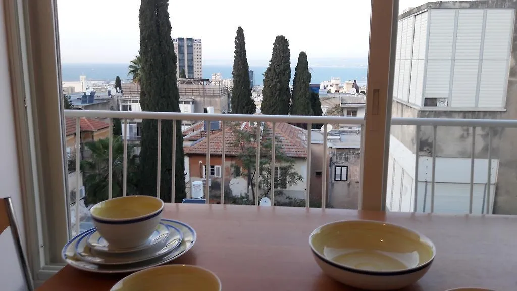 Great Sea View Apartment On Favorite Hillel Street. Хайфа